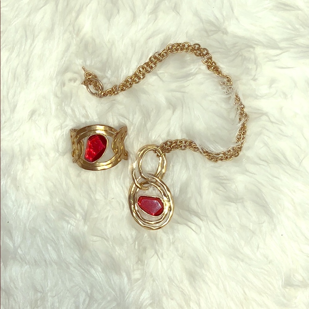 jones NY pendant Necklace